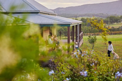 Hanging Tree Wines - Pubs and Clubs 3