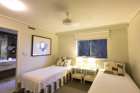 Hastings Park Apartment 4 - Pubs and Clubs 1