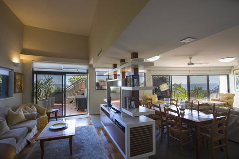 Hastings Park Apartment 4 - Pubs and Clubs 2