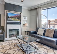 Head For The Hills At Charming Mountain Apartment - Pubs and Clubs