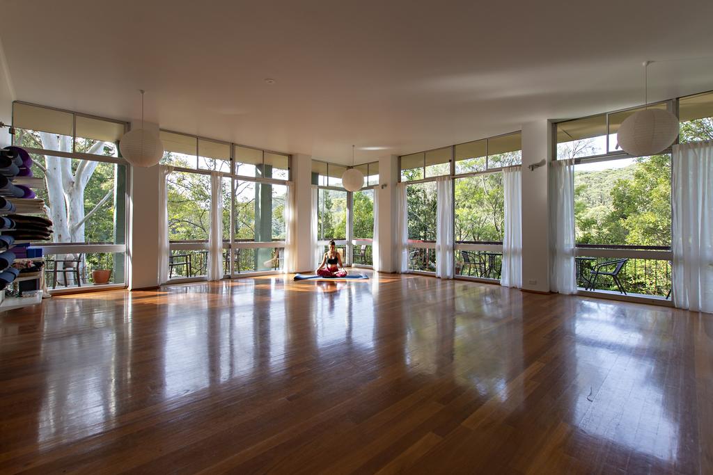 Maddens Plains NSW Pubs and Clubs