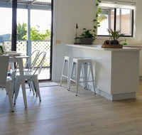 HelloSailor HolidayRental FirePit NBN AppleTV KingBed - Pubs and Clubs