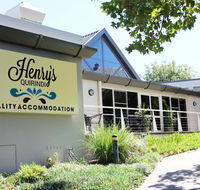 Henry's Quirindi - Pubs and Clubs