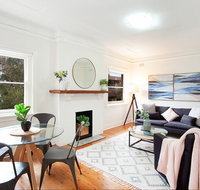 Heritage Home Metres from Manly Beaches and Dining - Go Out
