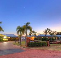 Heritage Lodge Motel - Pubs and Clubs
