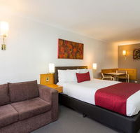 Hermitage Motor Inn - Pubs and Clubs