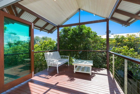 Hidden Escape On Casuarina Beech - Go Out 0