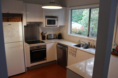 Hidden Oasis Pet Friendly In Anna Bay - Go Out 3