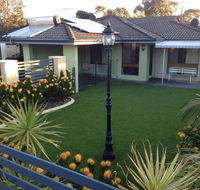 Hillarys Holiday Home - Pubs and Clubs