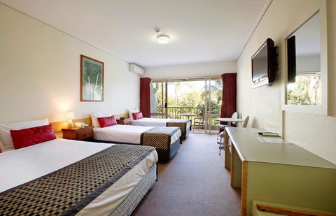 Hinterland Hotel Nerang - Go Out 3