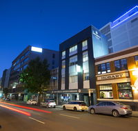 Hobart Central YHA - Pubs and Clubs