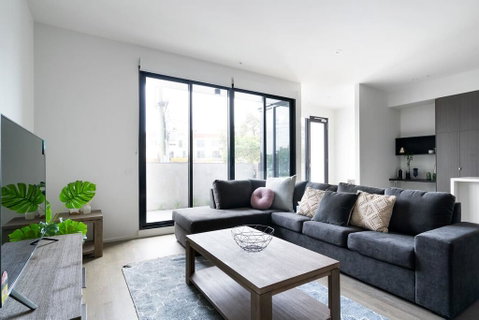 HOLIDAY HOME 3BR TOWNHOUSE With WIFI NEAR HIGHPOINT - Go Out 0