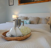 Holiday home by the beach in St Helens - Go Out