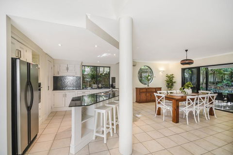 Home Away From Home, 38 Redwood Avenue, Marcus Beach, Noosa Area - Pubs and Clubs 2