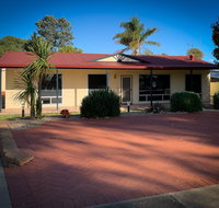 Hooterville - Pubs and Clubs