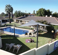 Jacaranda Holiday Units - Go Out