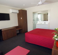 Jane Eliza Motor Inn - Go Out