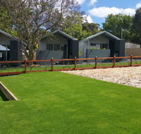 Jaspers Cabins - Pubs and Clubs