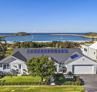 Jetty Beach Splendour Apartment - Go Out