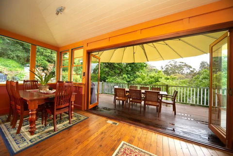 JILLS RETREAT LEURA/KATOOMBA - Pubs and Clubs 3