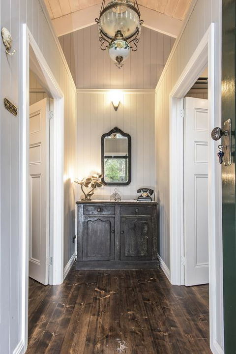 Juniper & Rye Cottage For Two - Pubs and Clubs 3