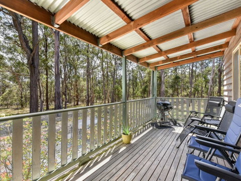 Kangaroo Cottage - Cute Accom In Bushland Setting - Go Out 0