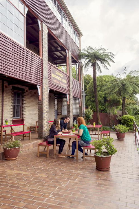 Katoomba Mountain Lodge - Pubs and Clubs 3