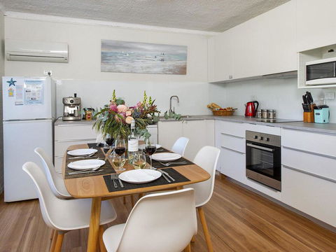 Kendalls Beach HideAway - 3 Nights For Price Of 2 During Winter Months - Pubs and Clubs 3