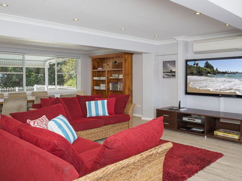 Kendalls Beach House - Pubs and Clubs 2