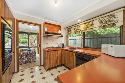 Kennington Cottage - Pubs and Clubs 1