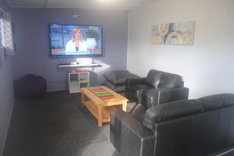 Kingaroy Holiday Park - Pubs and Clubs 1