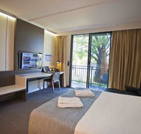Kings Park - Accommodation - Pubs and Clubs
