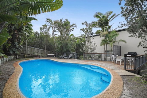 Kingsview - 1/54 Kingfisher Drive - Pubs and Clubs 0