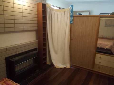 Kite Surfers House - Pubs and Clubs 1