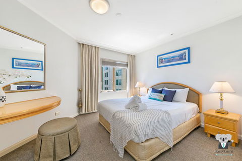 KOZYGURU THE ROCKS HARBOUR BRIDGE VIEW 1 BED APT SWIMMING POOL NTR098 - Pubs and Clubs 1