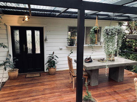 Kurrajong Heights Cottage - Pubs and Clubs 2