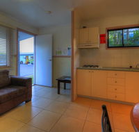Kurrimine Beach Holiday Park - Pubs and Clubs