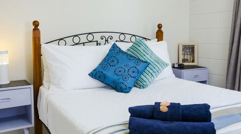 Kurrimine Fishing Haven - Pubs and Clubs 1