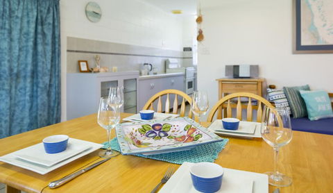 Kurrimine Fishing Haven - Pubs and Clubs 2