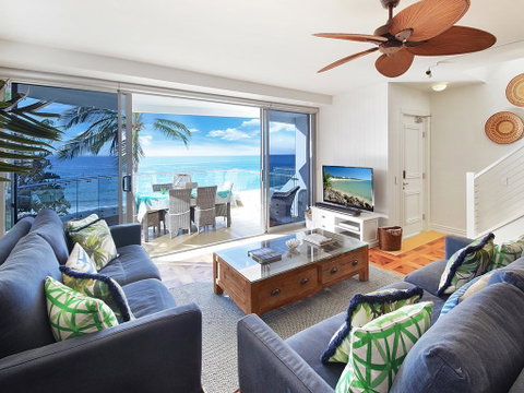 La Mer Apartments - Go Out 3