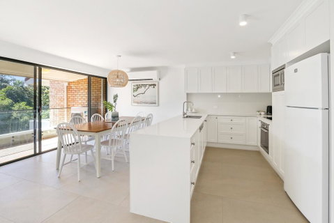 La Mer Apartments - Go Out 2