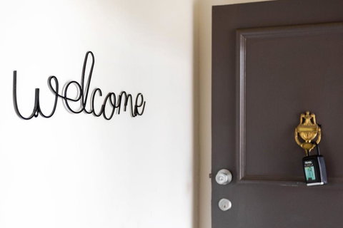 Large Quiet Art Deco Apt Camberwell - Go Out 2