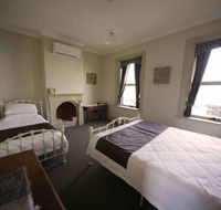 Latrobe Art Apartments - Pubs and Clubs