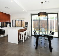 Lewis Street Apartments by Kirsten Serviced Accommodation - Pubs and Clubs