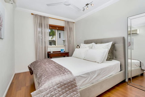 Lilyfield Apartments - Two Bedroom Apartment - Pubs and Clubs 2