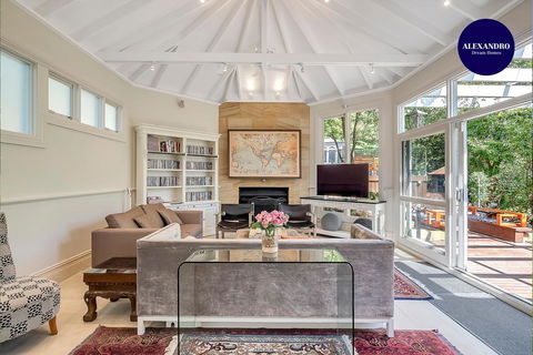 Luxe Mountain Retreat - Katoomba - 4 Bed & Bath - Pubs and Clubs 0