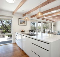 Luxury Beach House only 250m to No 16 Back Beach - Pubs and Clubs