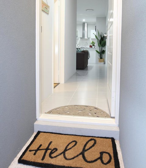 LUXURY HOUSE 10 MIN FROM BEACH WIFI+NETFLIX SLEEP 9 - Go Out 3