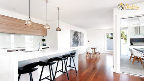 Luxury In Corlette - 4 Drungall Ave - Go Out 2