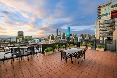 Luxury Penthouse 3BDR Inner City LRG Group WIFI - Go Out 3